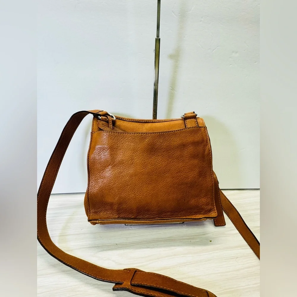 MICHAEL KORS  Messenger Leather bags for women, Crossbody
